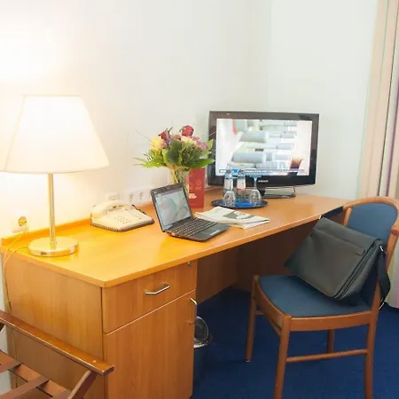 Kempe Komfort 3* Solingen